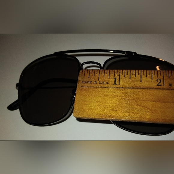 FREE with PURCHASE - FOSTER GRANT WIRE FRAME SUNGLASSES BLACK VGUC - Picture 13 of 16